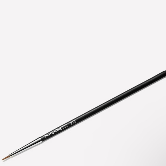 MAC 210 Precise Eyeliner Brush for Makeup Face Eye Shadow Liner NWT NEW SEALED - Picture 15 of 16